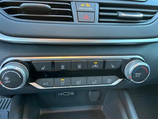 2022 Nissan Altima 2.0 SR Sedan