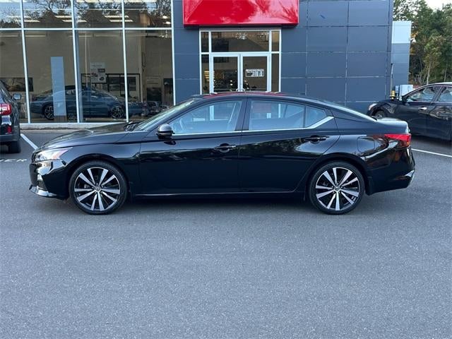 2022 Nissan Altima 2.0 SR Sedan
