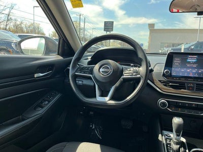 2024 Nissan Altima 2.5 SV Sedan