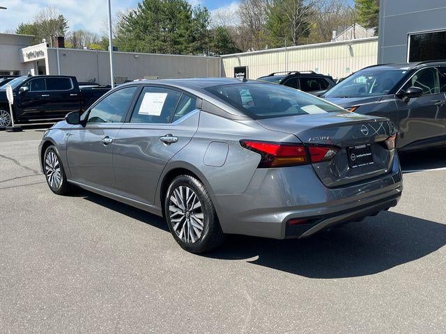2024 Nissan Altima 2.5 SV Sedan