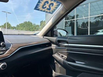 2023 Nissan Altima 2.5 SV AWD Sedan
