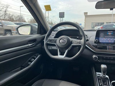2023 Nissan Altima 2.5 SV AWD Sedan