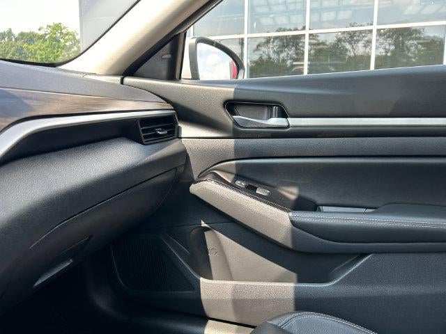 2025 Nissan Altima SL AWD