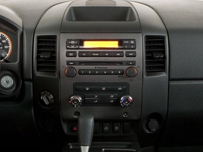 2010 Nissan Titan 4WD Crew Cab Short Bed XE