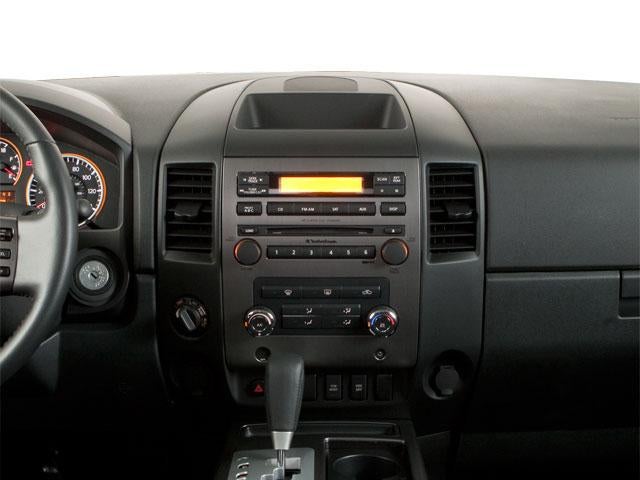 2010 Nissan Titan 4WD Crew Cab Short Bed XE