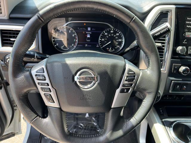 2021 Nissan Titan 4x4 Crew Cab SV