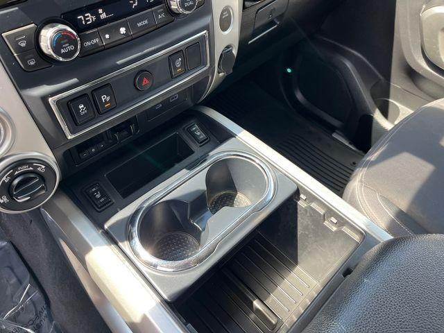 2021 Nissan Titan 4x4 Crew Cab SV