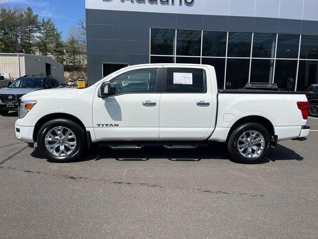 2021 Nissan Titan 4x4 Crew Cab SV