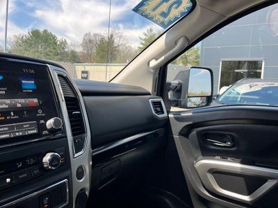 2021 Nissan Titan 4x4 Crew Cab SV