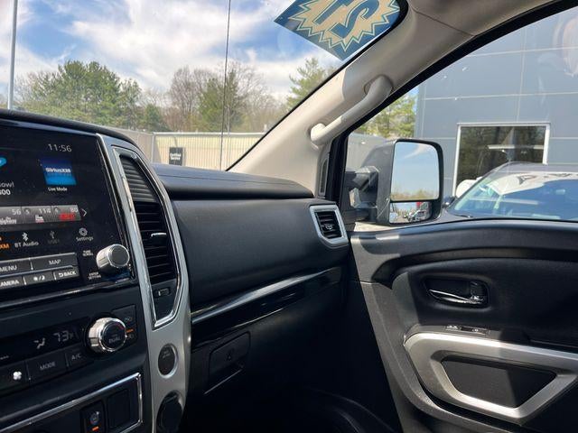 2021 Nissan Titan 4x4 Crew Cab SV
