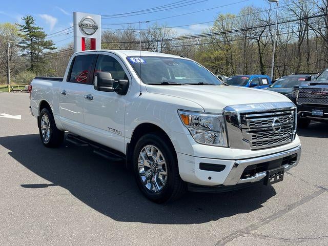 2021 Nissan Titan 4x4 Crew Cab SV