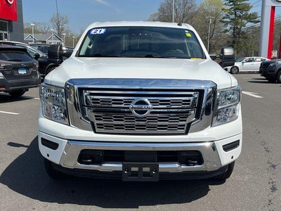 2021 Nissan Titan 4x4 Crew Cab SV