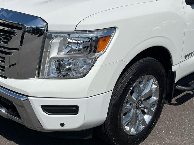 2021 Nissan Titan 4x4 Crew Cab SV