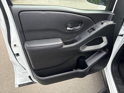 2023 Nissan Frontier King Cab 4x4 SV Auto