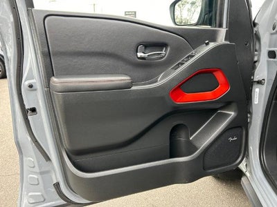 2024 Nissan Frontier Crew Cab 4x4 PRO-4X