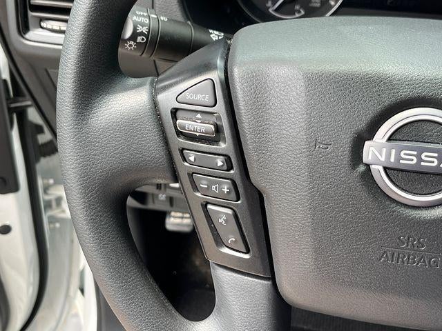 2023 Nissan Frontier Crew Cab 4x4 SV Auto