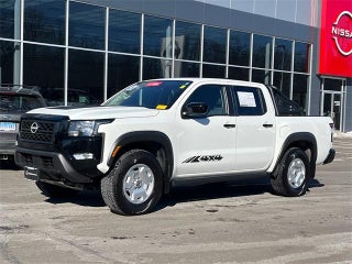 2024 Nissan Frontier Crew Cab 4x4 SV
