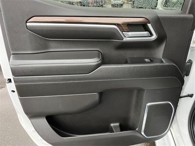 2022 Chevrolet Silverado 1500 Crew Cab Short Box 4-Wheel Drive RST