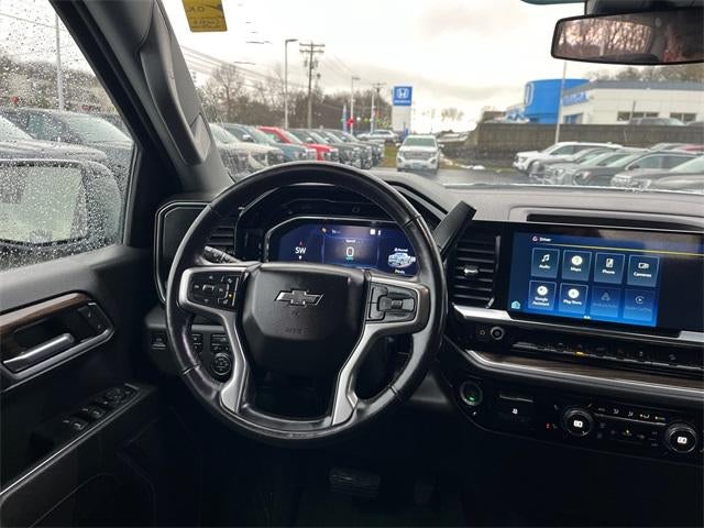 2022 Chevrolet Silverado 1500 Crew Cab Short Box 4-Wheel Drive RST