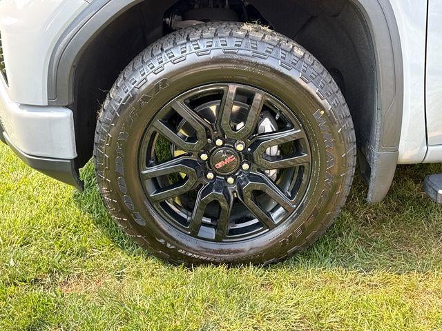 2024 GMC Sierra 1500 Crew Cab Short Box 4-Wheel Drive Elevation 3SB