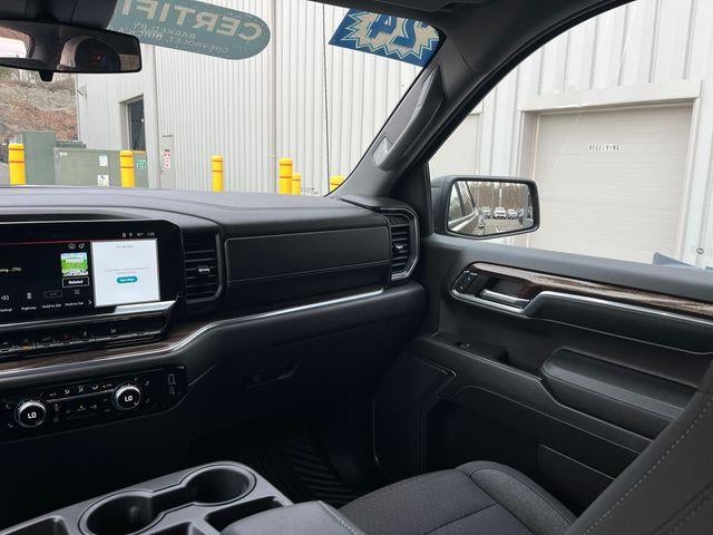 2024 GMC Sierra 1500 Crew Cab Short Box 4-Wheel Drive Elevation 3VL