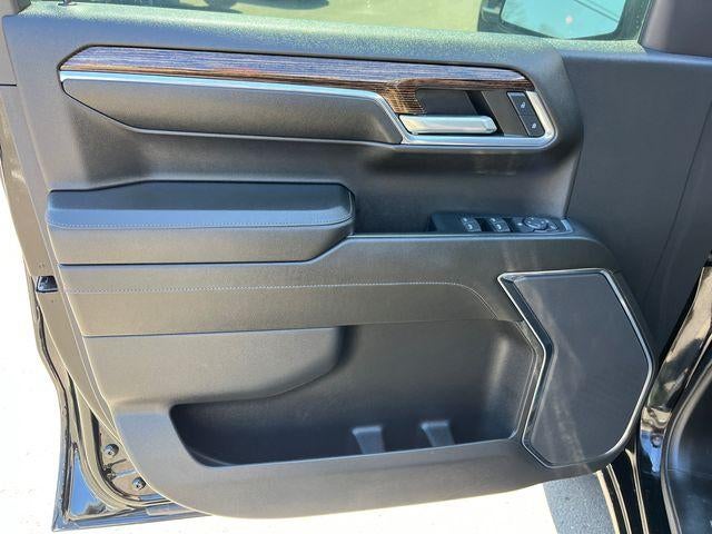 2024 GMC Sierra 1500 Crew Cab Short Box 4-Wheel Drive Elevation 3VL