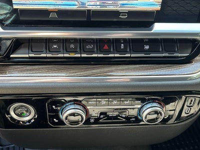 2024 GMC Sierra 1500 Crew Cab Short Box 4-Wheel Drive Elevation 3VL