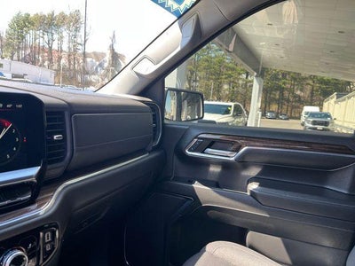 2024 GMC Sierra 1500 Crew Cab Short Box 4-Wheel Drive Elevation 3VL