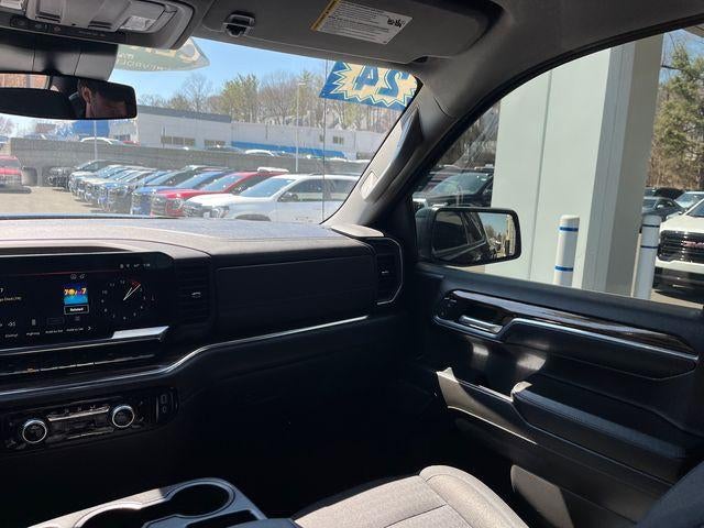 2024 GMC Sierra 1500 Crew Cab Short Box 4-Wheel Drive Elevation 3VL