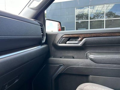 2024 GMC Sierra 1500 Crew Cab Short Box 4-Wheel Drive Elevation 3VL