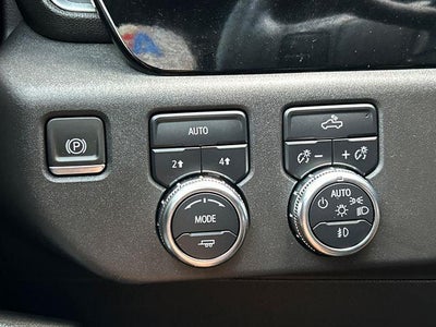 2024 GMC Sierra 1500 Crew Cab Short Box 4-Wheel Drive Elevation 3VL