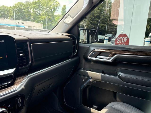 2024 GMC Sierra 1500 Crew Cab Short Box 4-Wheel Drive Elevation 3VL