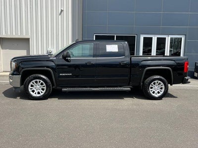 2016 GMC Sierra 1500 Crew Cab Short Box 4-Wheel Drive SLE