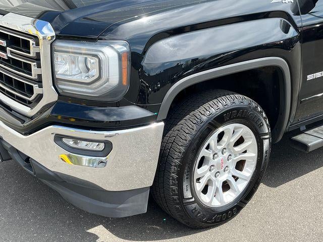 2016 GMC Sierra 1500 Crew Cab Short Box 4-Wheel Drive SLE