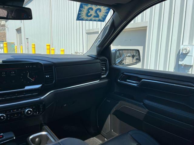 2023 GMC Sierra 1500 Crew Cab Short Box 4-Wheel Drive SLT