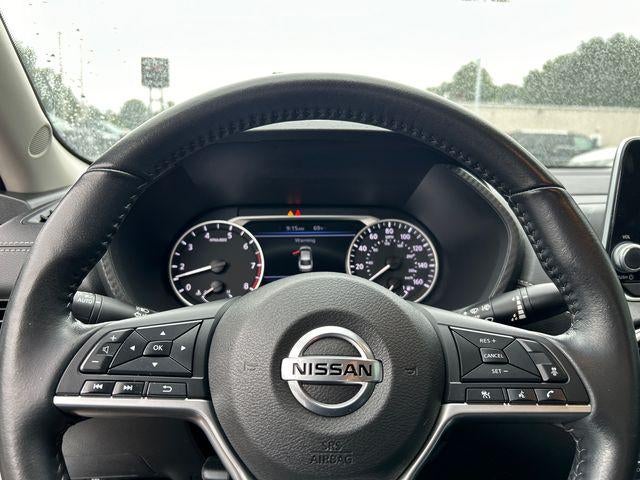 2023 Nissan Sentra SV CVT