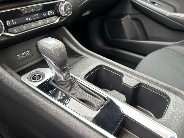 2023 Nissan Sentra SV CVT