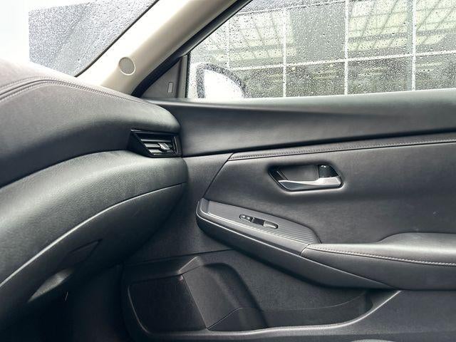 2023 Nissan Sentra SV CVT
