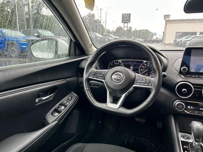 2023 Nissan Sentra SV CVT