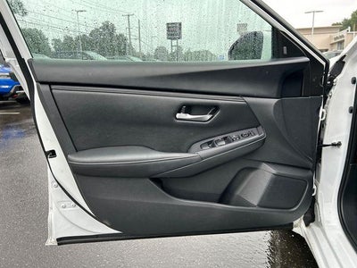 2023 Nissan Sentra SV CVT