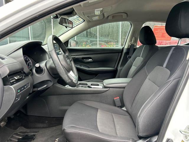 2023 Nissan Sentra SV CVT