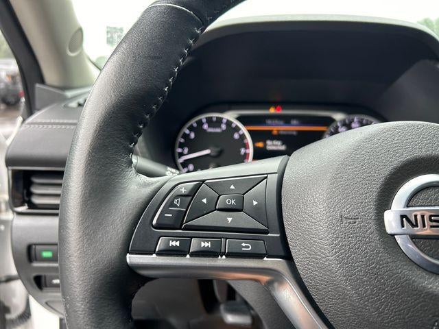 2023 Nissan Sentra SV CVT