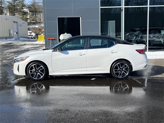 2024 Nissan Sentra SR CVT