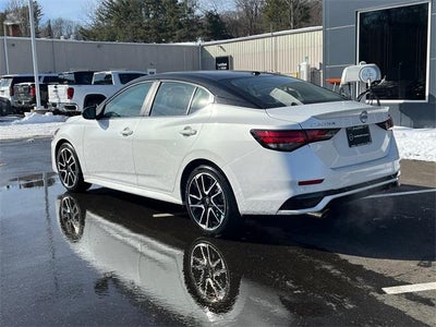 2024 Nissan Sentra SR CVT