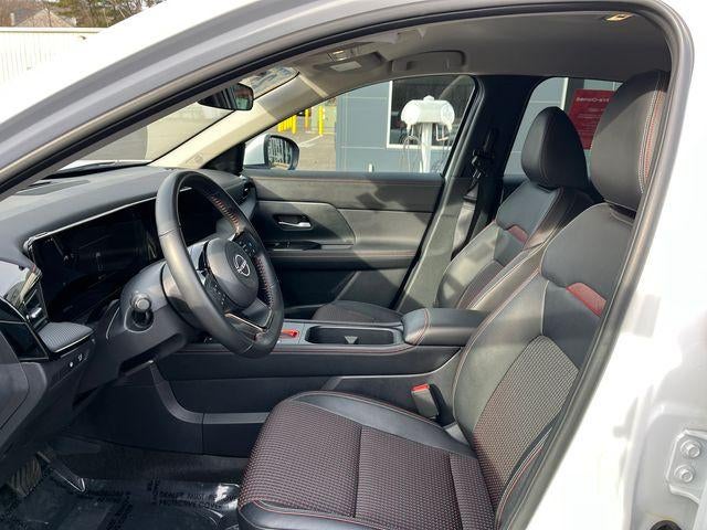 2025 Nissan Kicks SR FWD