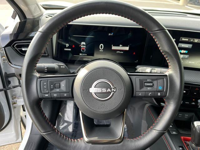 2025 Nissan Kicks SR FWD