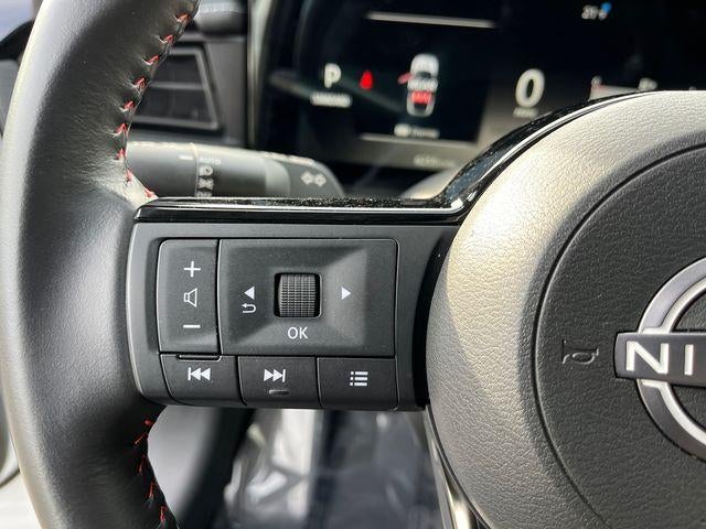 2025 Nissan Kicks SR FWD