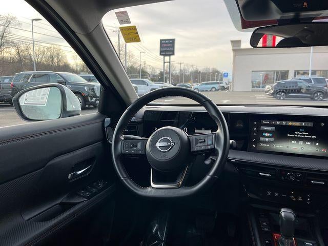 2025 Nissan Kicks SR FWD