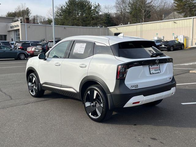 2025 Nissan Kicks SR FWD