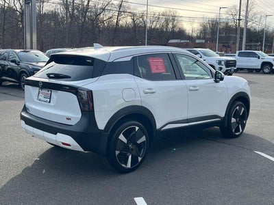 2025 Nissan Kicks SR FWD